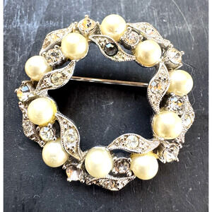 Vintage Faux Pearl & Crystal Rhinestone Wreath Brooch Silver tone 60s